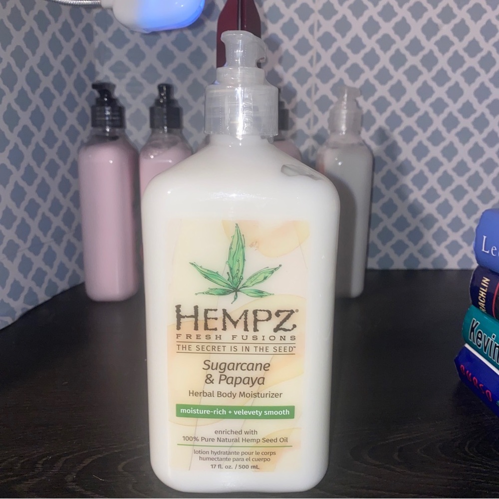 Hempz Sugarcane & Papaya Herbal Body Lotion Moisturizer Full size 17 oz